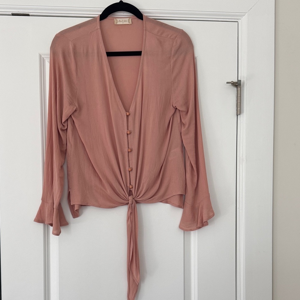 Altar’d State Dusty Pink Buttoned Tie-Front Blouse